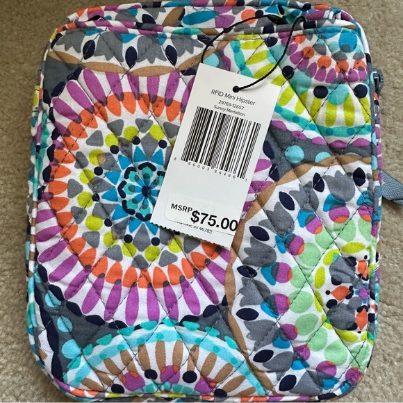Vera Bradley Mini Hipster RIFD Sunny Medallion print - Picture 8 of 8